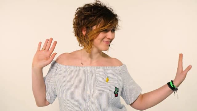 Jak uszyć bluzkę hiszpankę – proste kroki, które musisz znać