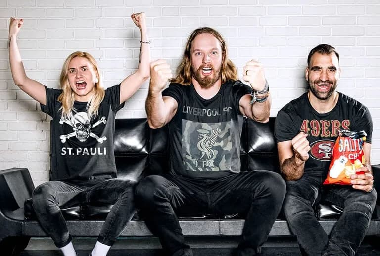 Gdzie kupić fajne bluzy? Odkryj najlepsze sklepy i marki