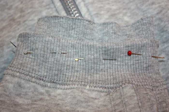 Jak naprawić ściągacz w bluzie i uniknąć kosztownych napraw